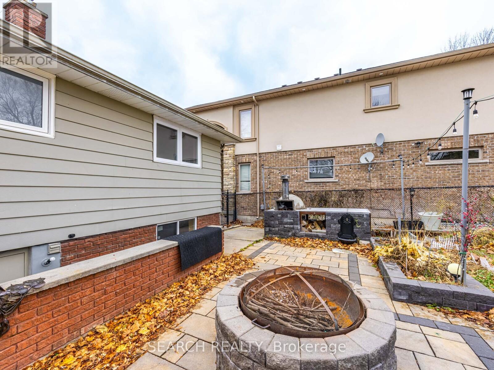 41 HAMILTON DRIVE - 30
