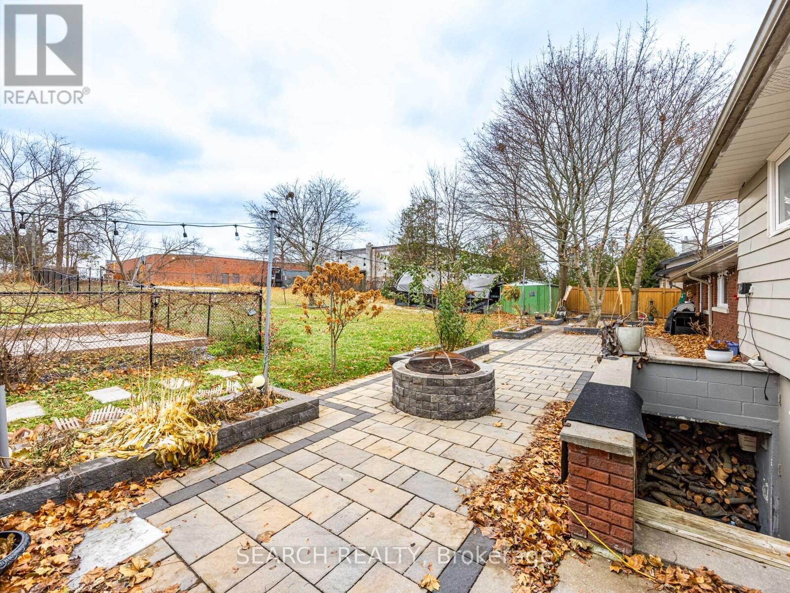 41 HAMILTON DRIVE - 29