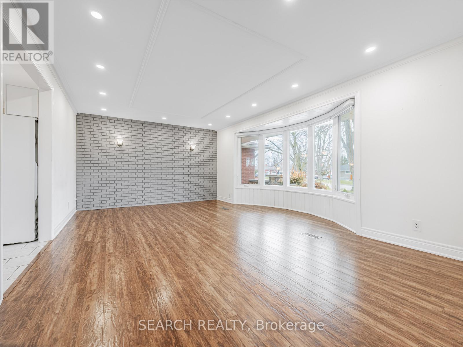 41 HAMILTON DRIVE - 5