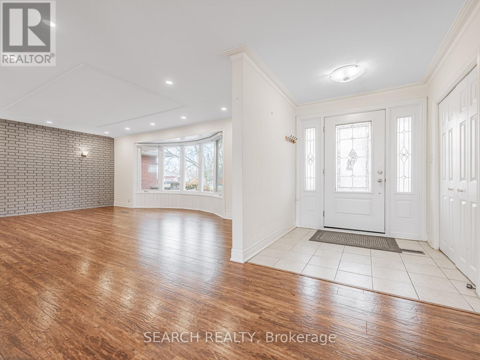 41 HAMILTON DRIVE - 4