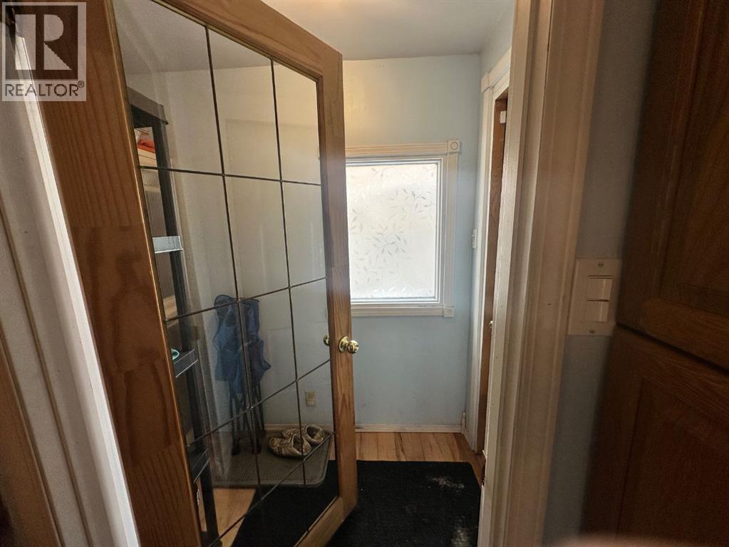 Single Family House for Sale in   Avenue NE Crescent Heights Calgary 