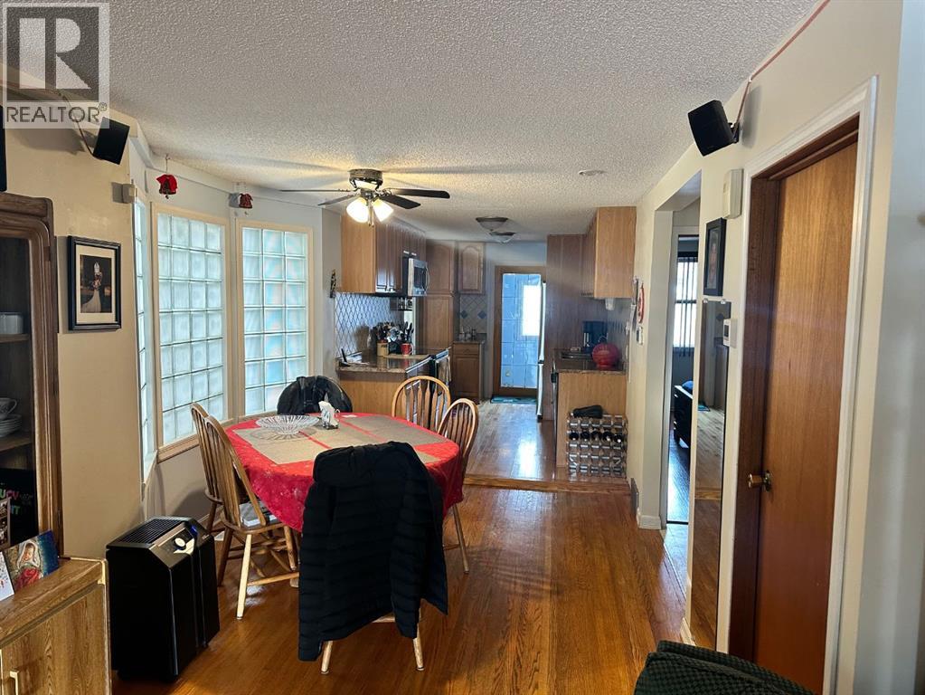 Single Family House for Sale in   Avenue NE Crescent Heights Calgary 