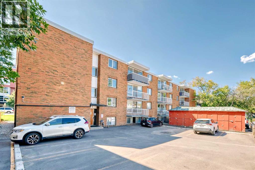 Single Family House for Sale in    Avenue SW Mission Calgary 