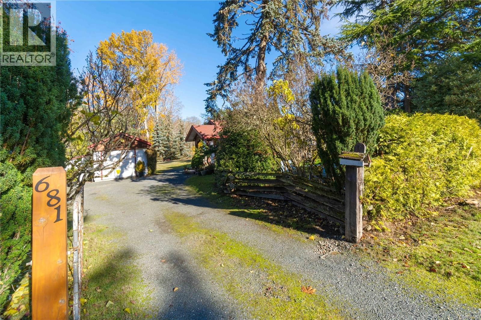 681 Turner Rd, Parksville