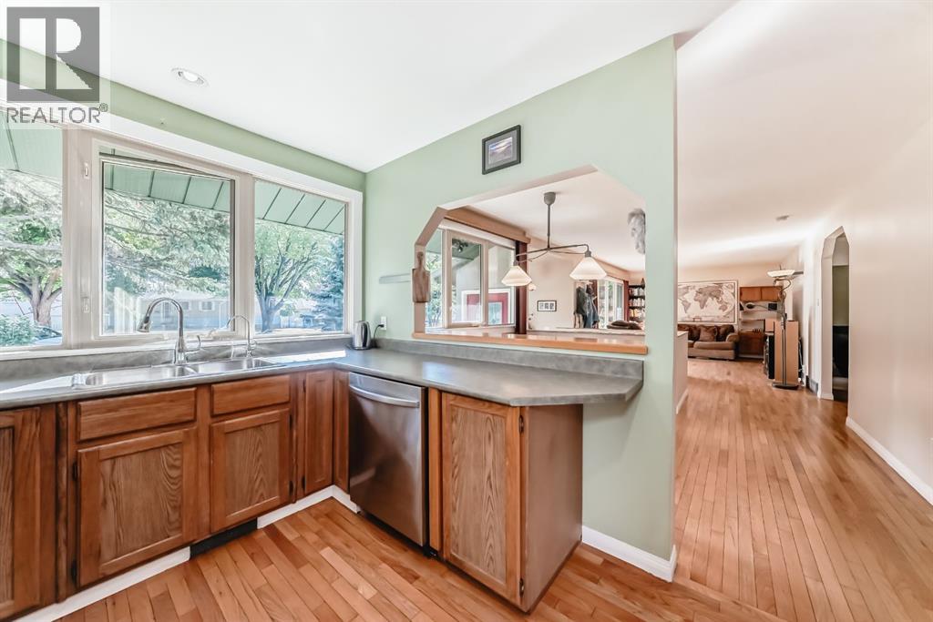 Single Family House Bungalow for Sale in  Fir Drive SE Southview Calgary 