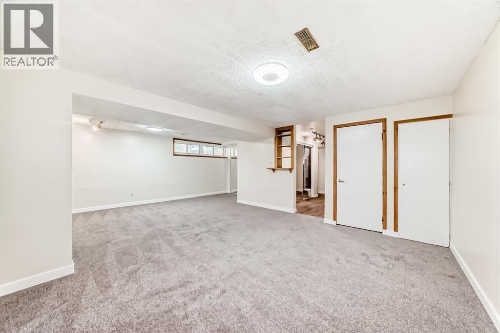 Single Family House Bungalow for Sale in  Fir Drive SE Southview Calgary 