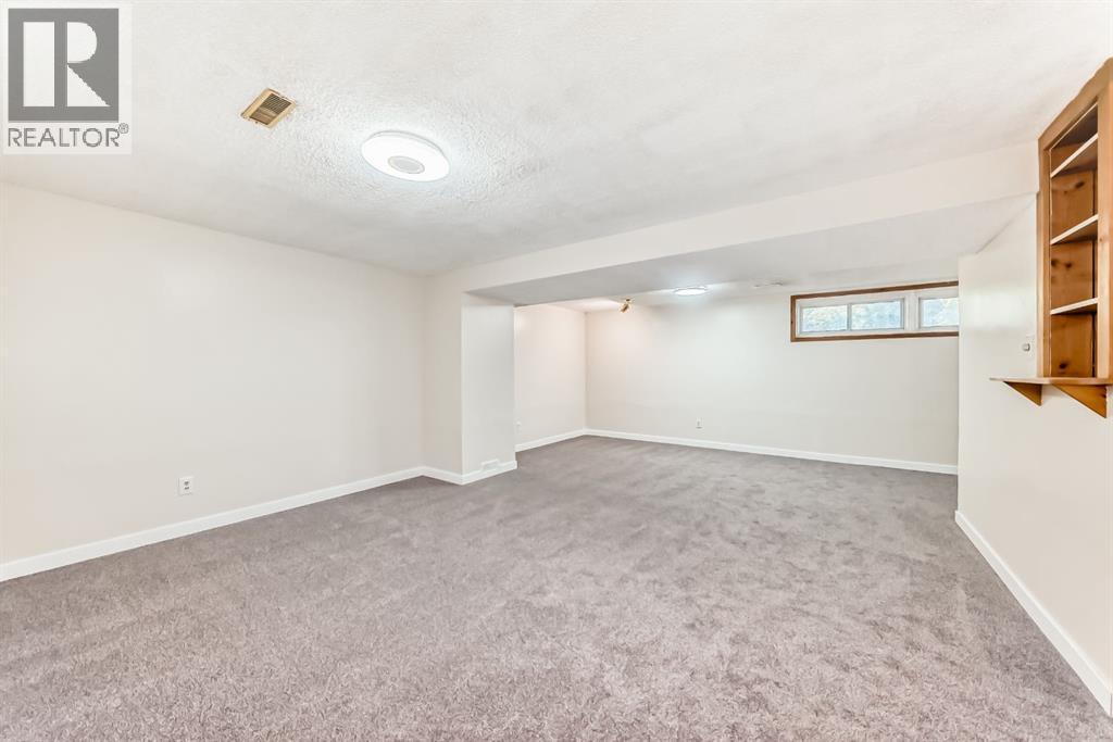 Single Family House Bungalow for Sale in  Fir Drive SE Southview Calgary 