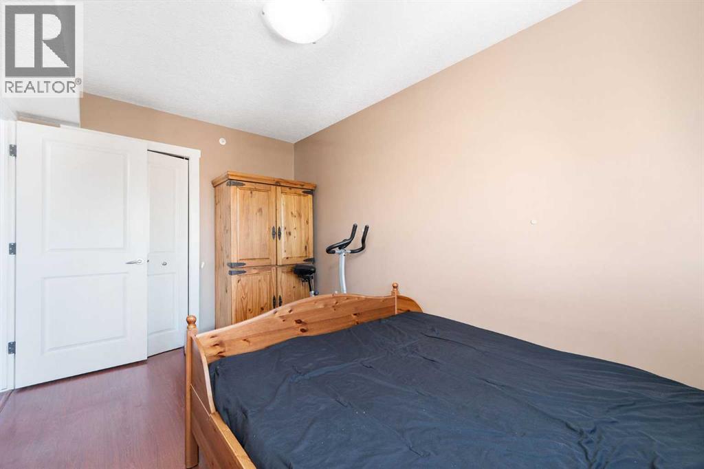 Single Family House Loft for Sale in    Avenue SW Sunalta Calgary 