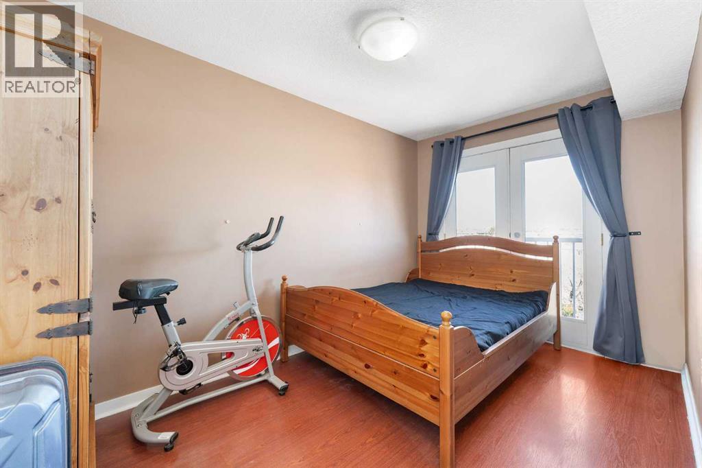 Single Family House Loft for Sale in    Avenue SW Sunalta Calgary 