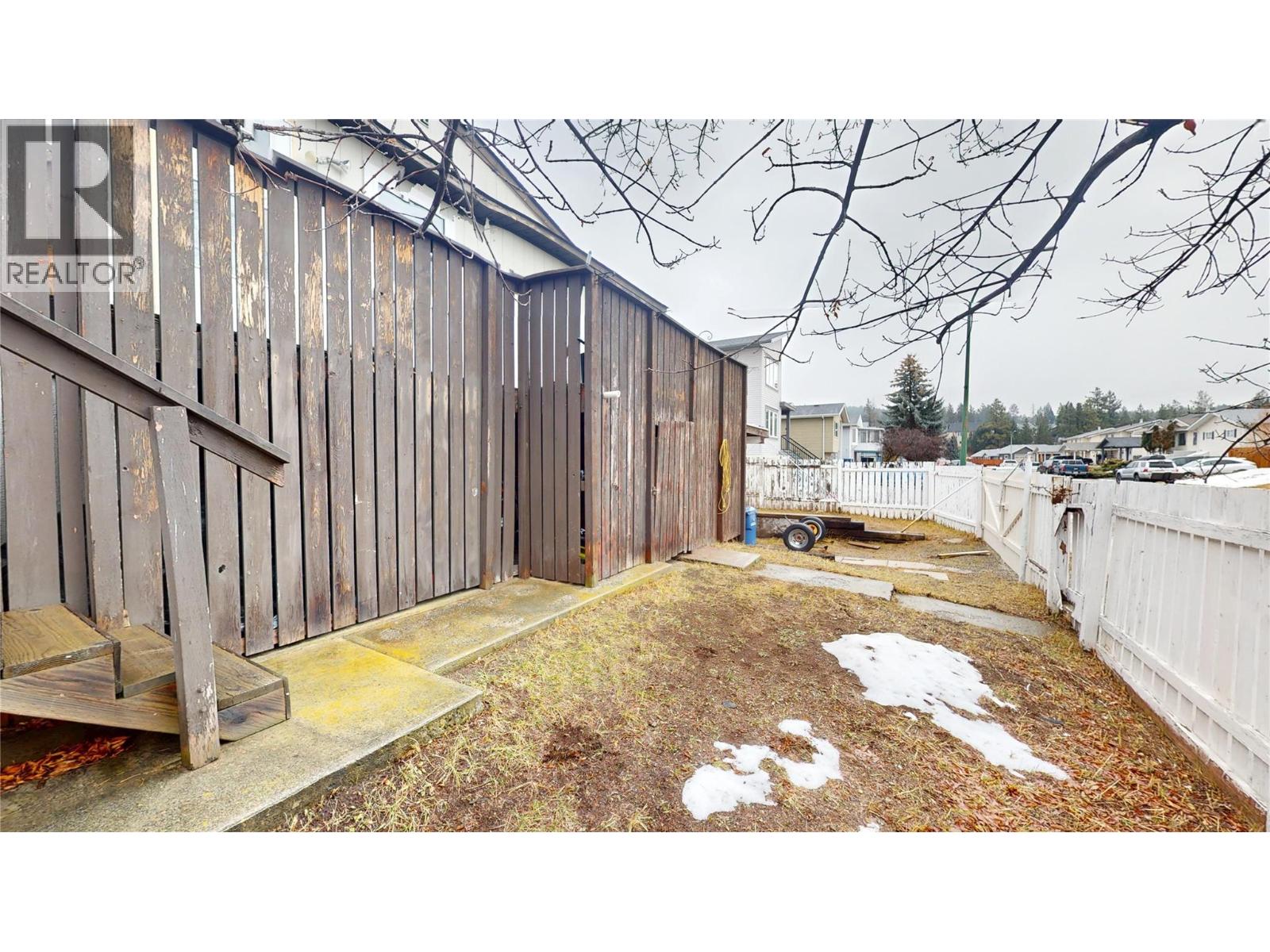 2200 Kokanee Drive N, Cranbrook