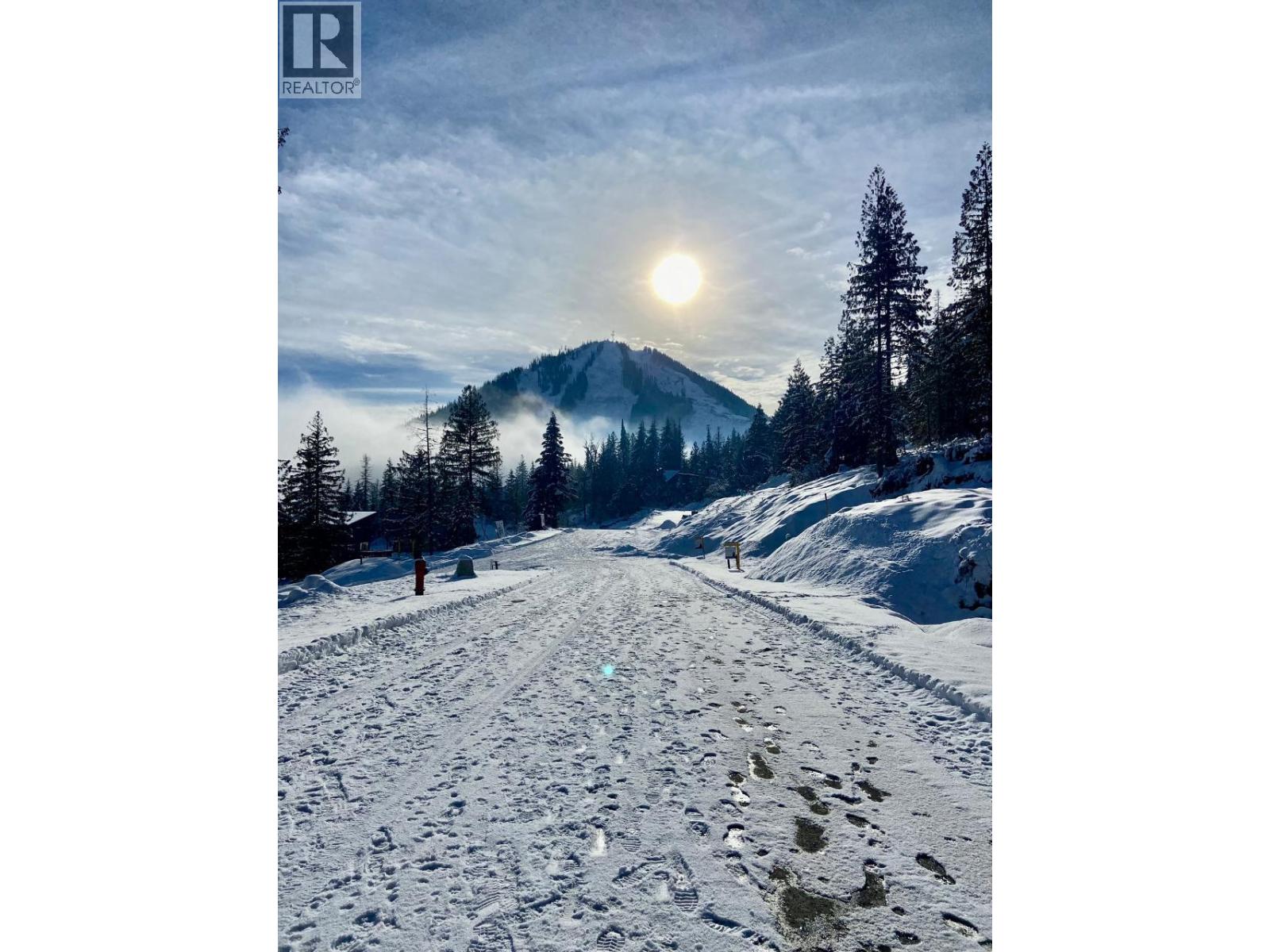 106 Topping Terrace, Rossland