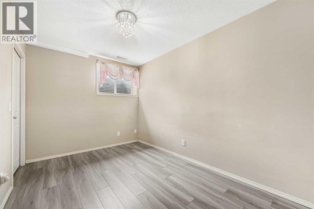 Single Family House Bungalow for Sale in  Saddlebrook Point NE Saddle Ridge Calgary 