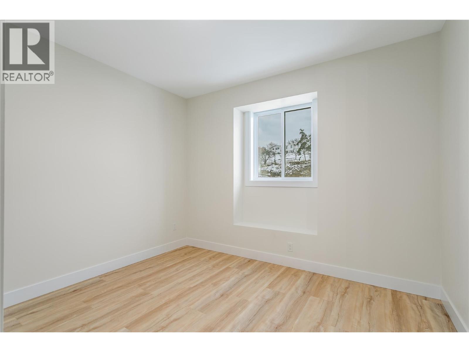 1136 Hume Avenue - 24