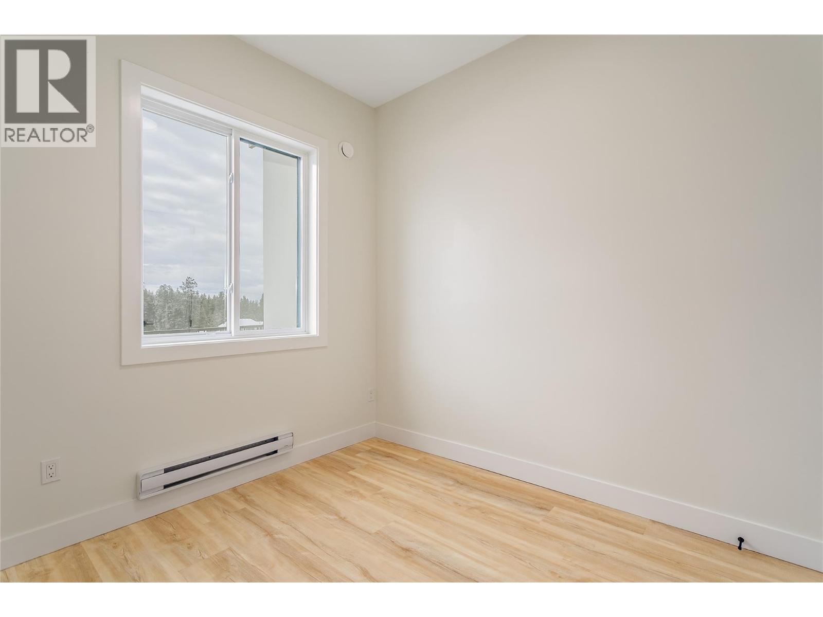  1136 Hume Avenue, Kelowna