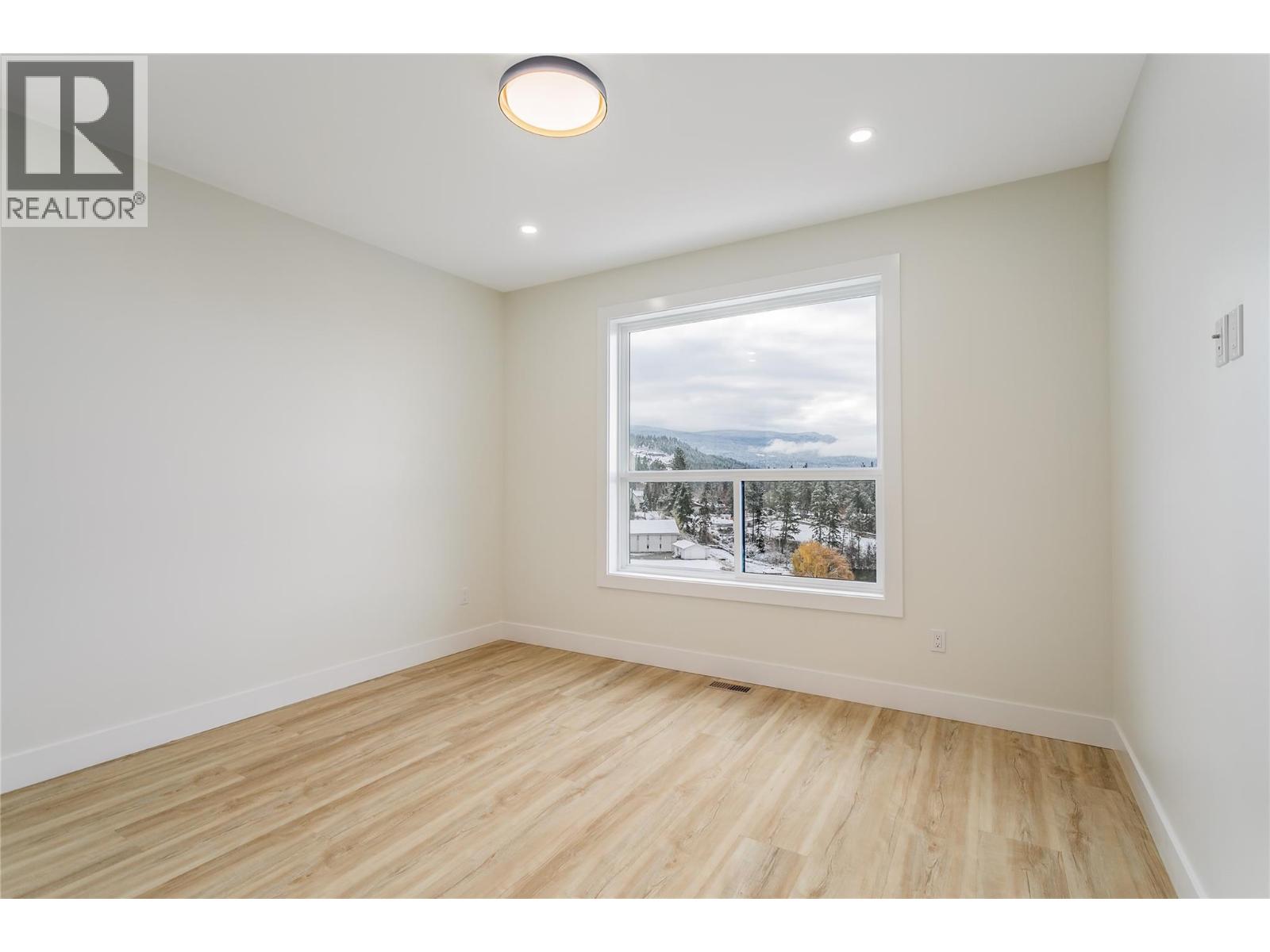 1136 Hume Avenue - 31