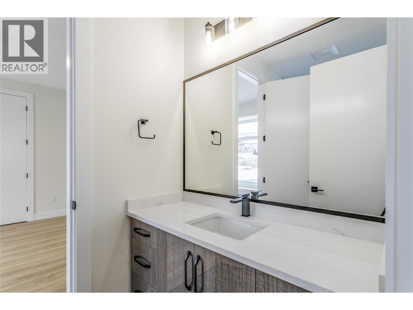 1136 Hume Avenue - 26