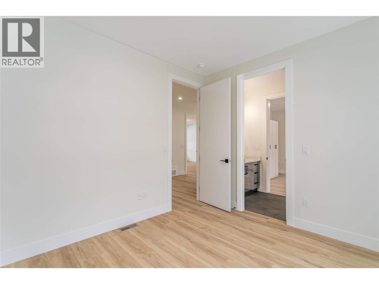 1136 Hume Avenue - 29