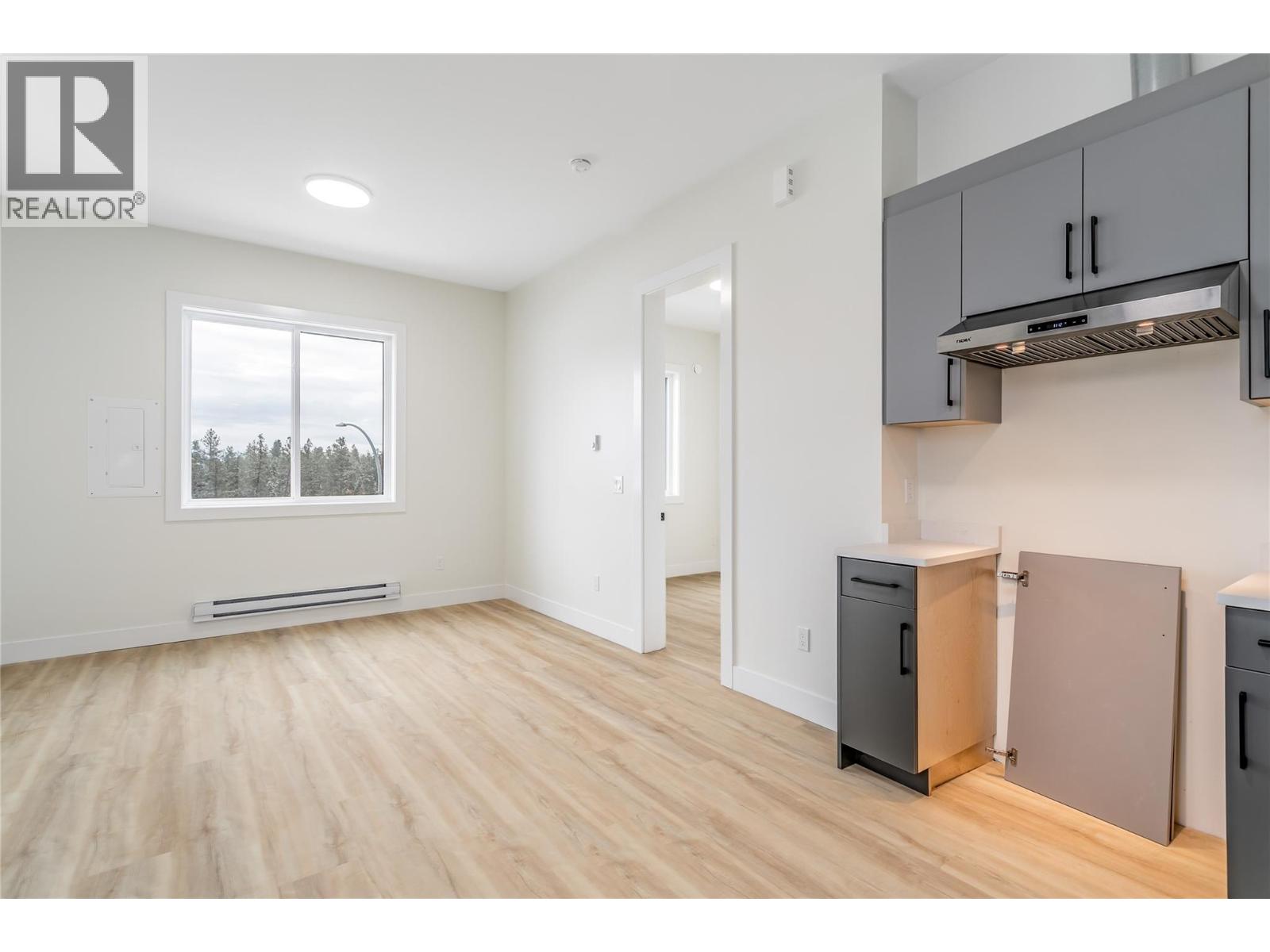 1136 Hume Avenue - 45