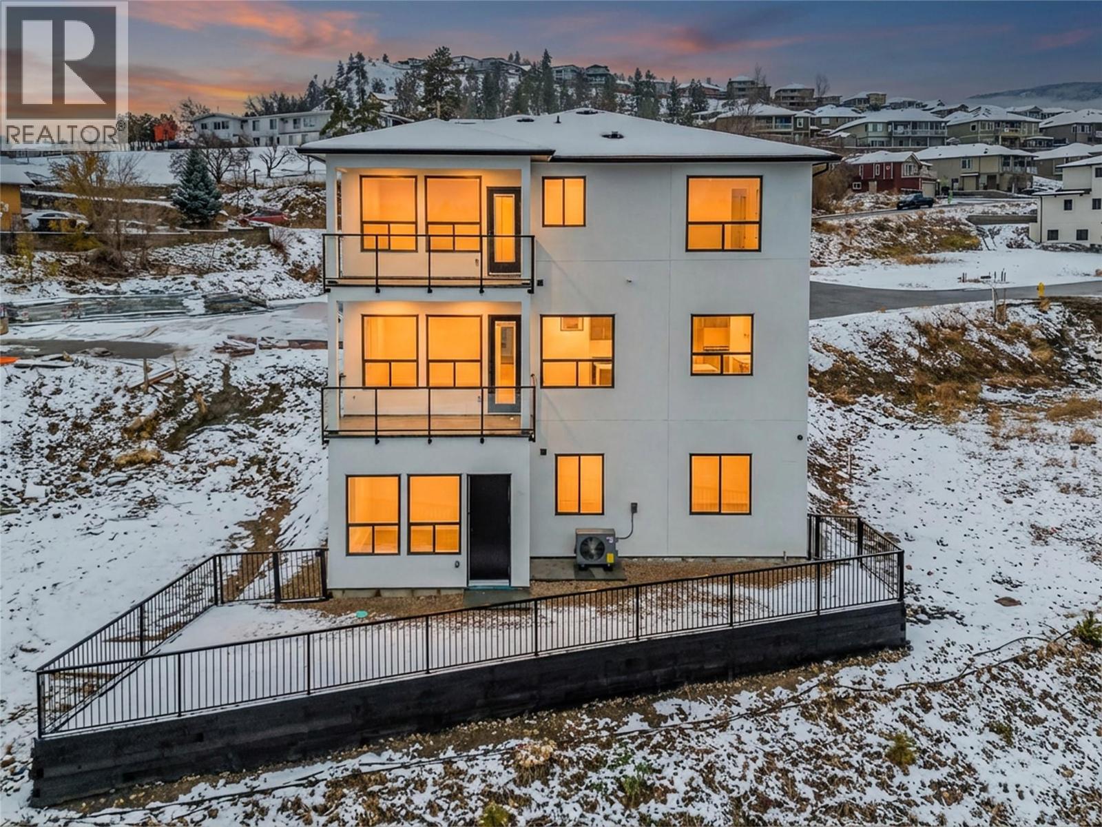  1136 Hume Avenue, Kelowna
