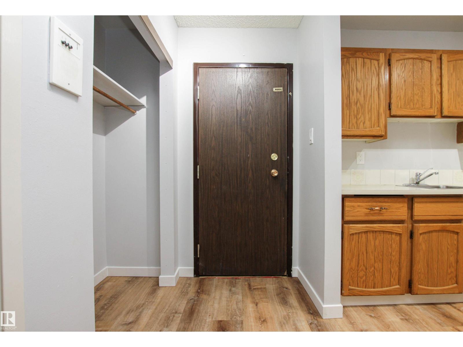 #108 3610 43 AV NW, Edmonton