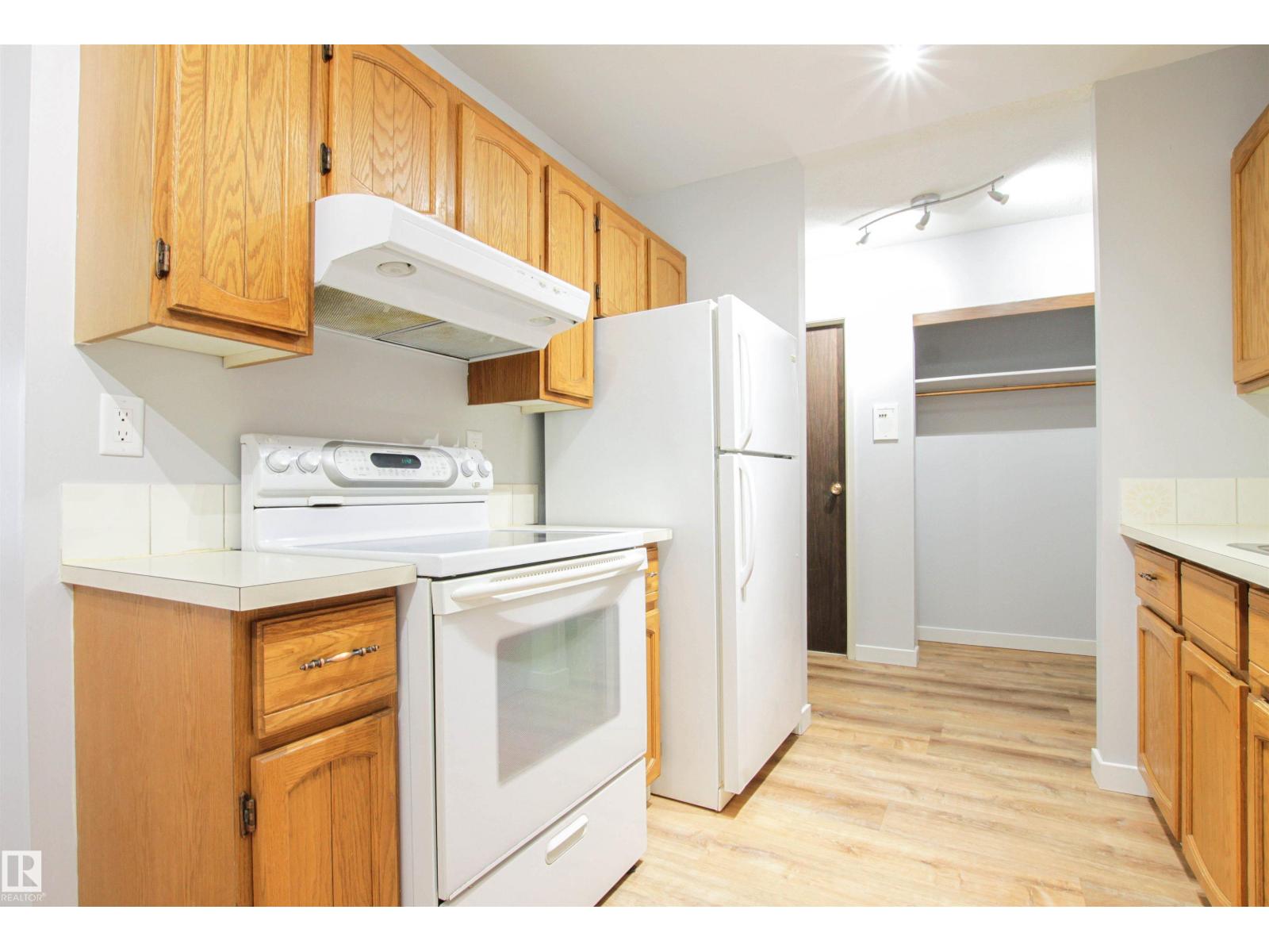 #108 3610 43 AV NW, Edmonton