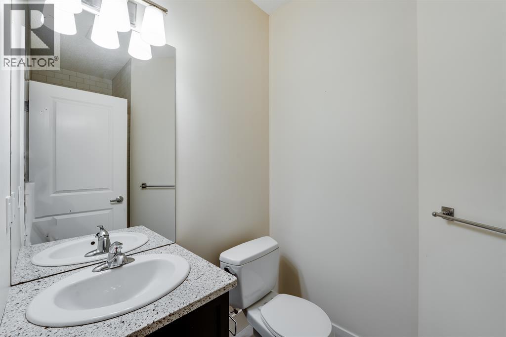 Single Family House for Sale in    Avenue SW Sunalta Calgary 