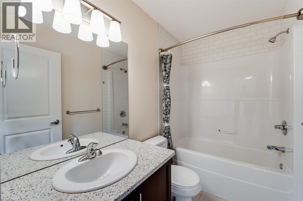 Single Family House for Sale in    Avenue SW Sunalta Calgary 