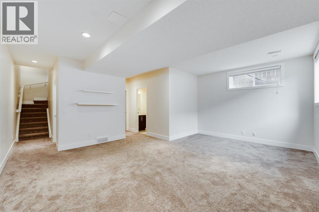 Single Family House for Sale in    Avenue SW Sunalta Calgary 