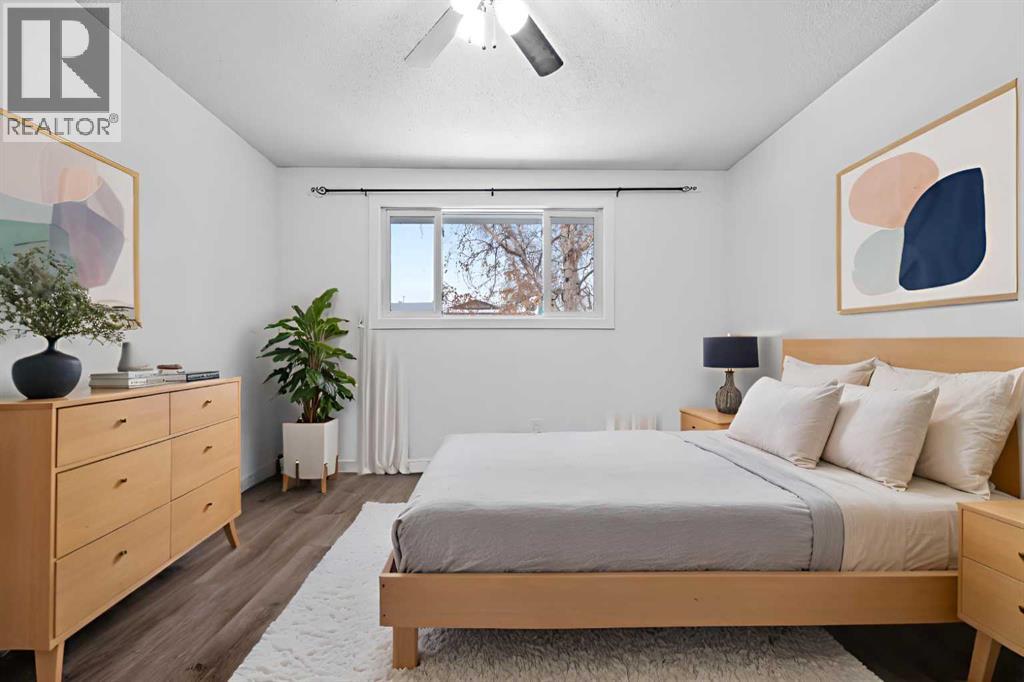 Single Family House Bi-level for Sale in  Doverview Crescent SE Dover Calgary 