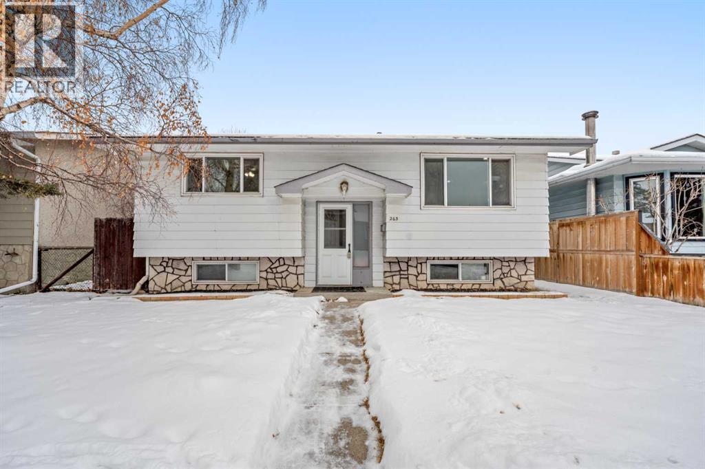 Single Family House Bi-level for Sale in  Doverview Crescent SE Dover Calgary 