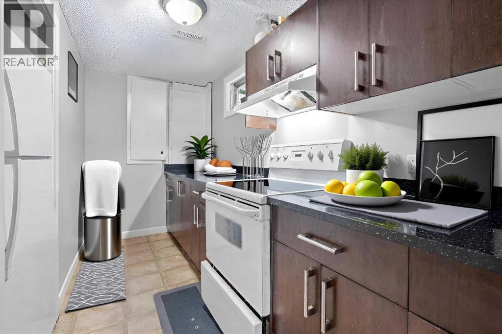 Single Family House Bi-level for Sale in  Doverview Crescent SE Dover Calgary 