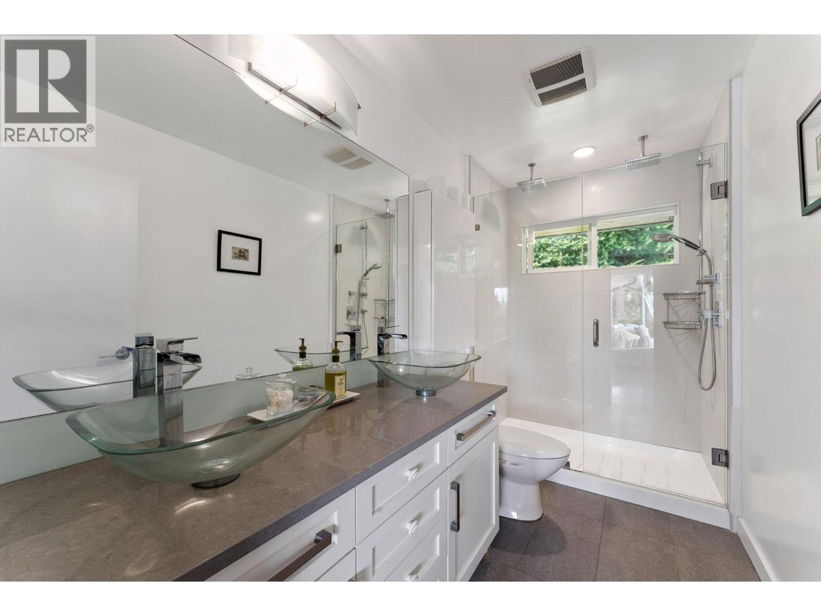 4375 WOODCREST ROAD, West Vancouver