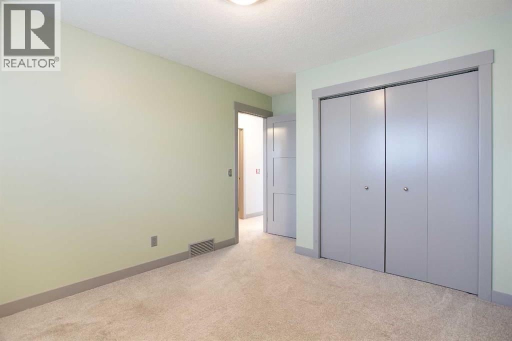 715 32 Street NW, Calgary, Alberta