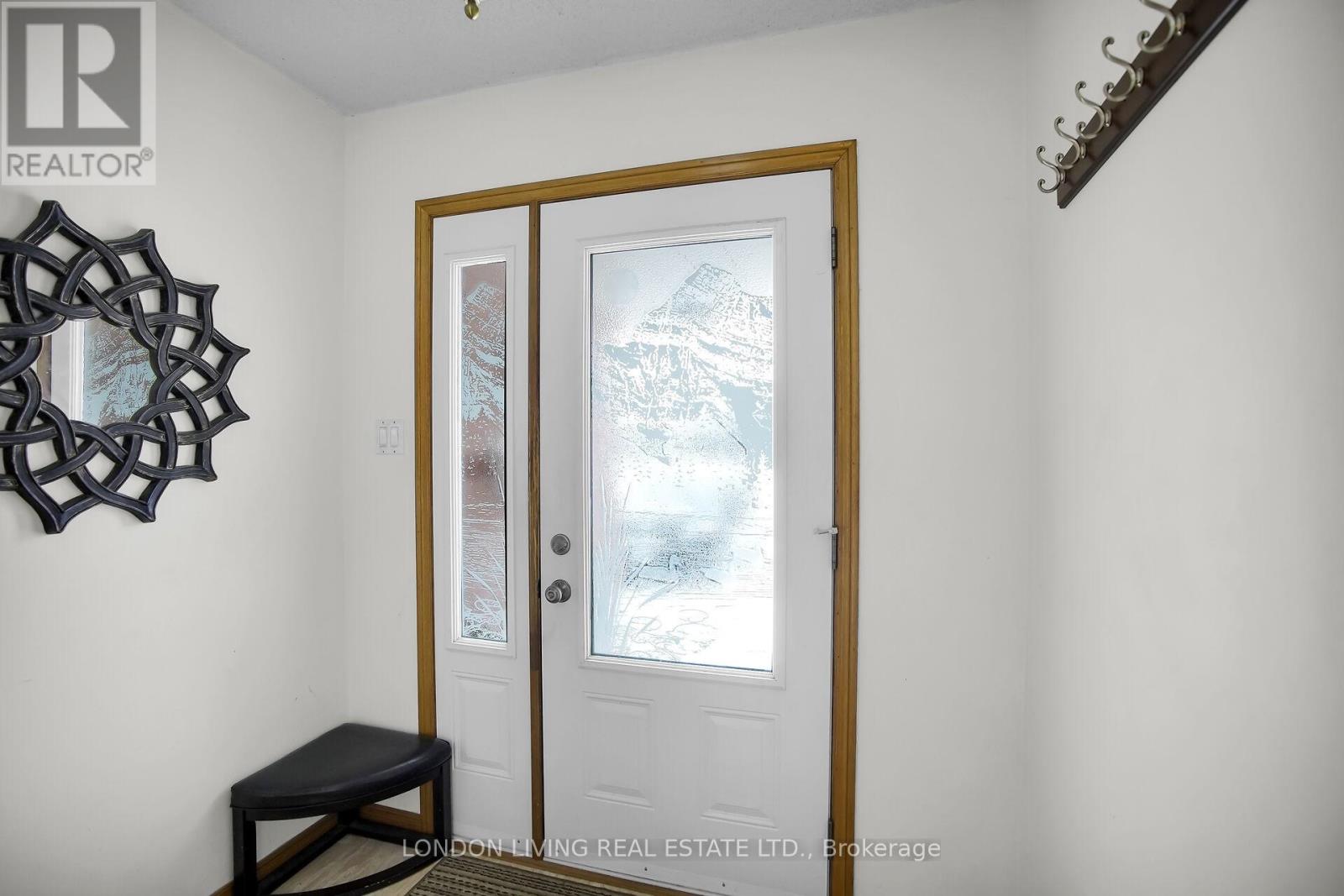 42 BOURBON LANE - Photo 2 of 32, London East (East I), Ontario
