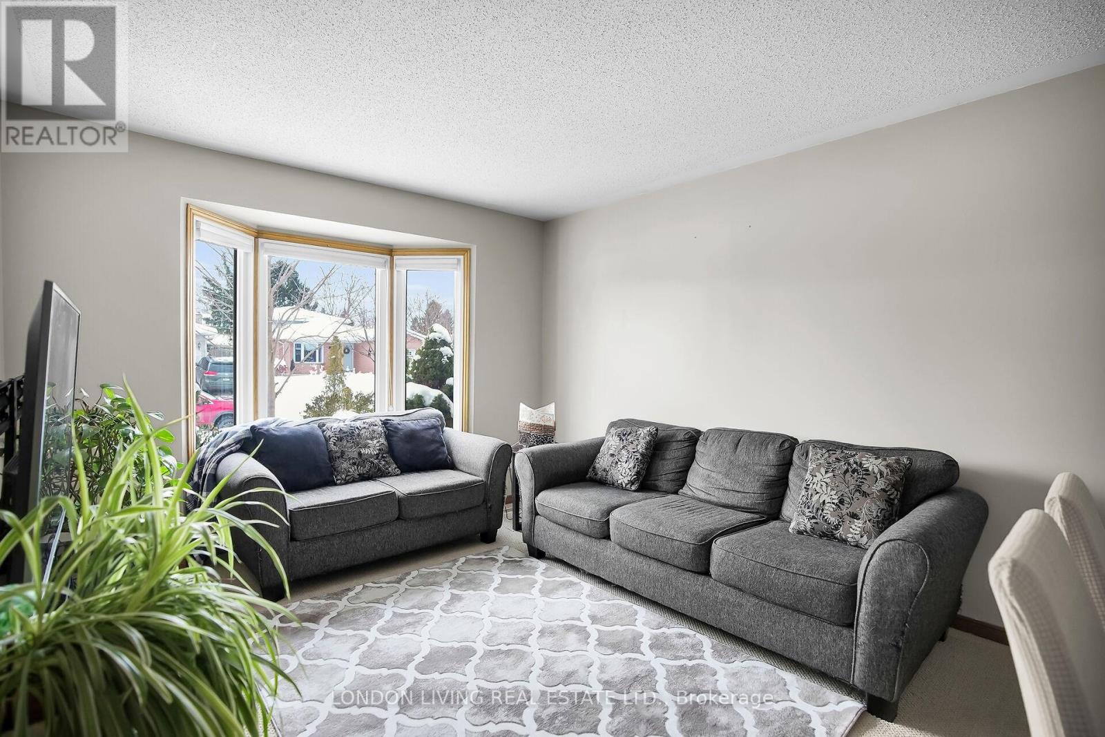 42 BOURBON LANE - Photo 3 of 32, London East (East I), Ontario