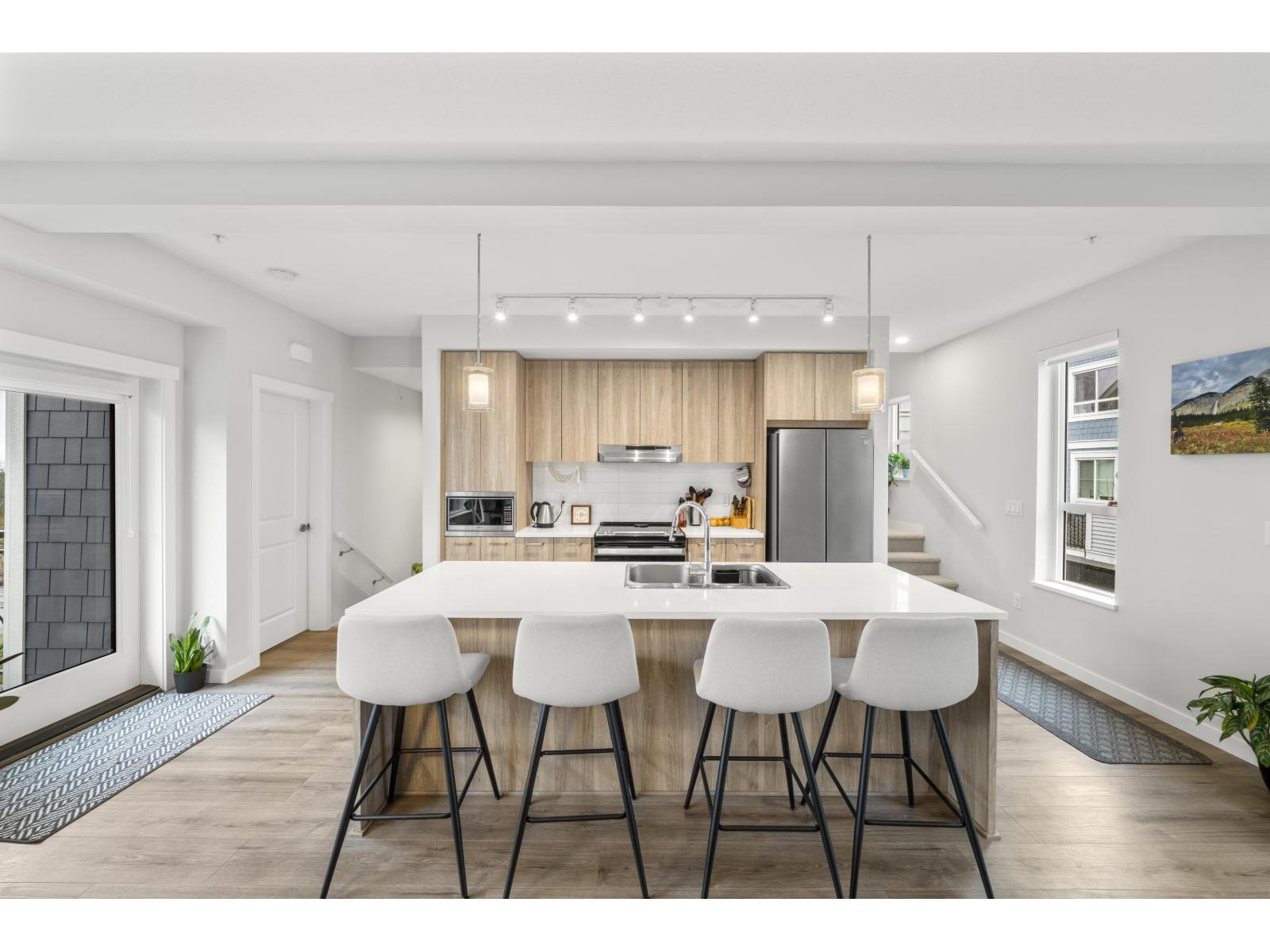 44 8335 NELSON STREET, Mission