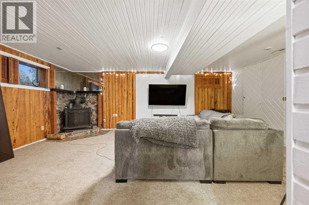 Single Family House Bi-level for Sale in  Murray Place NE Mayland Heights Calgary 