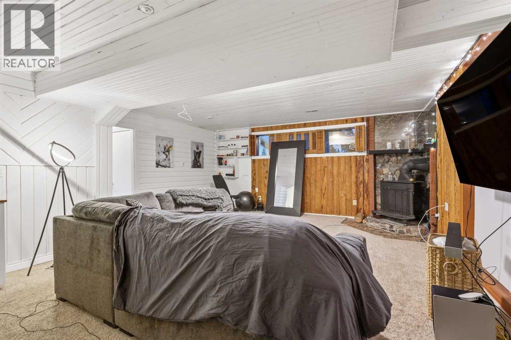 Single Family House Bi-level for Sale in  Murray Place NE Mayland Heights Calgary 