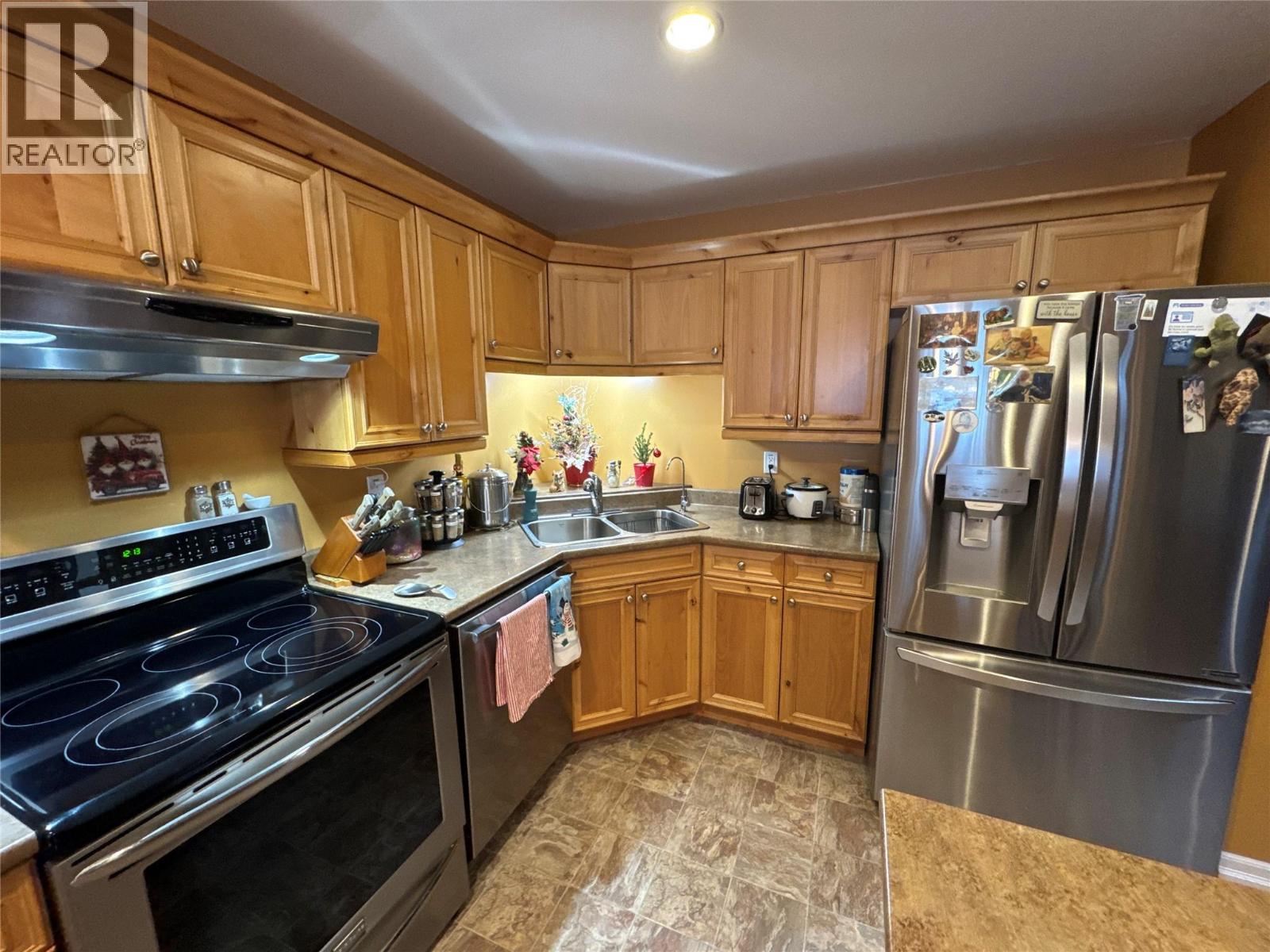 4492 Iron Mountain Road, Merritt