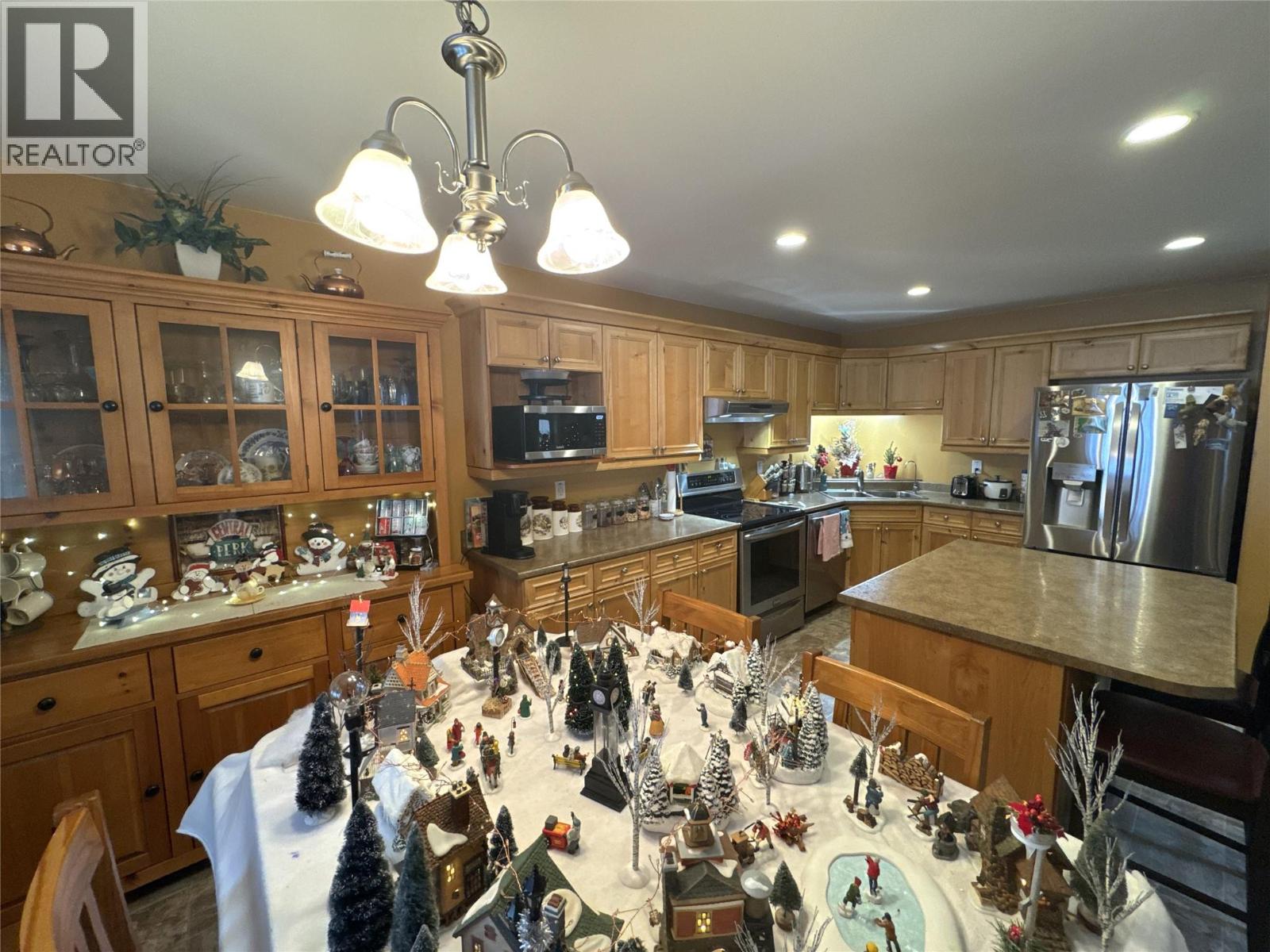 4492 Iron Mountain Road, Merritt