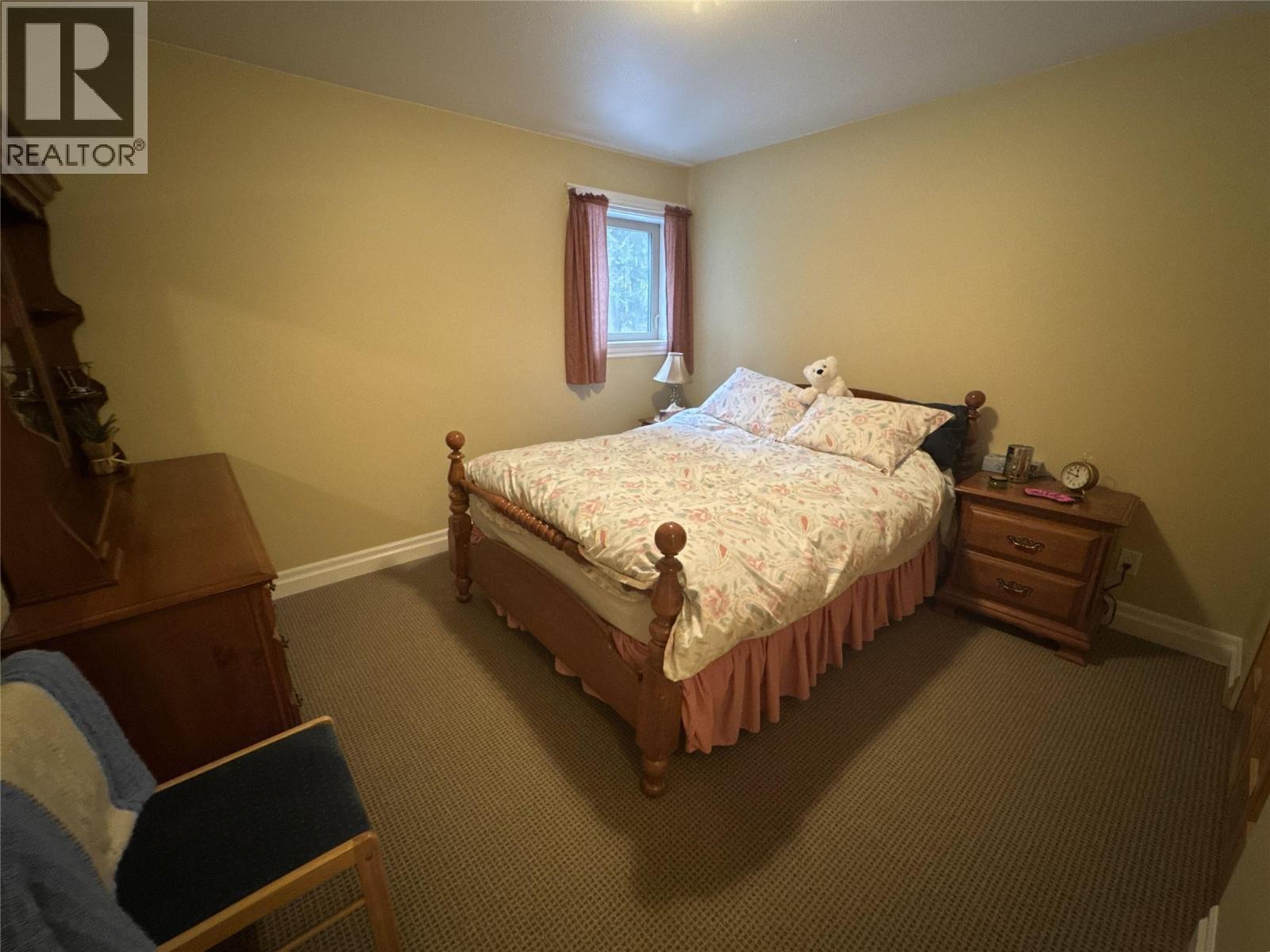 4492 Iron Mountain Road, Merritt