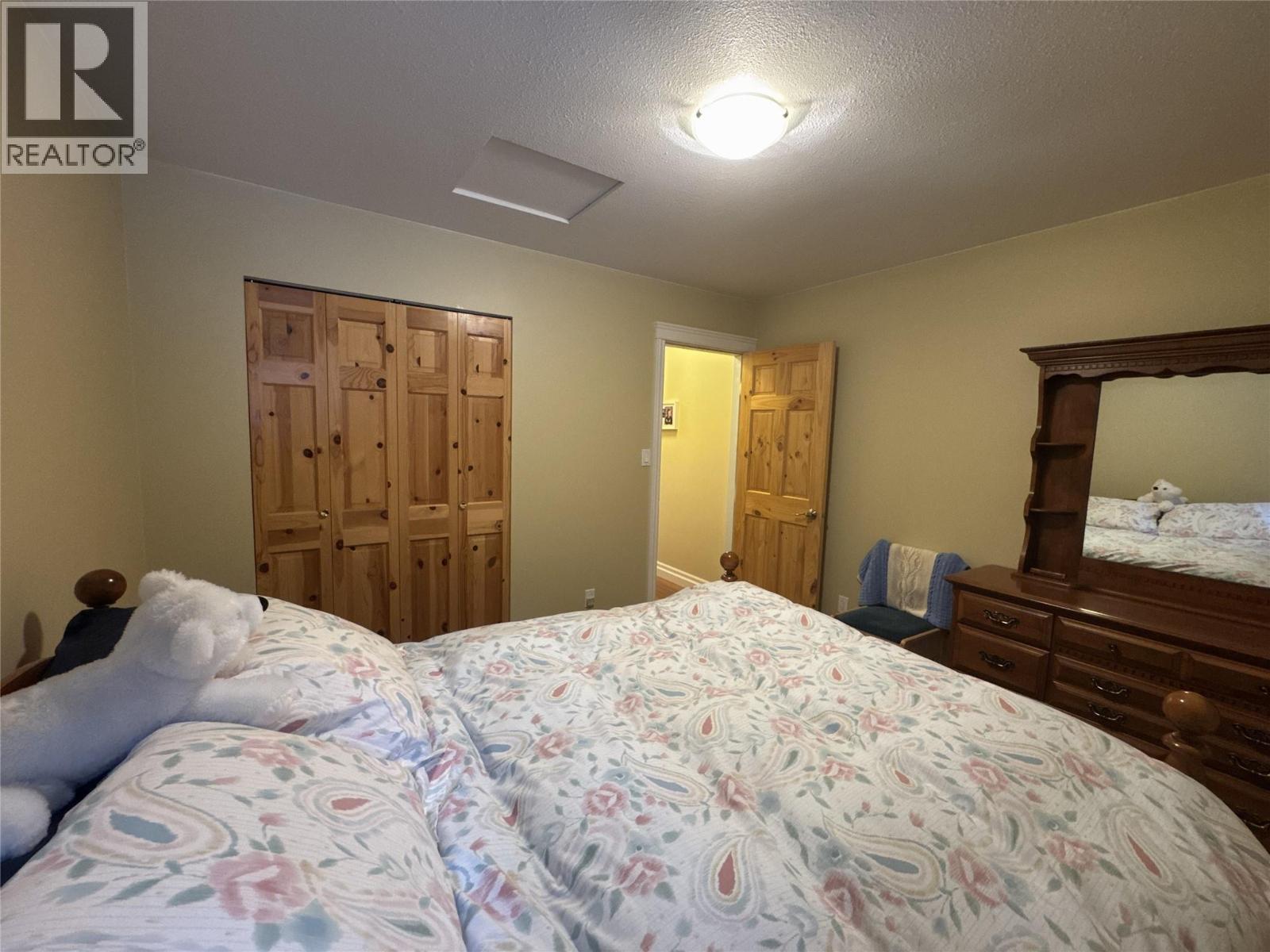 4492 Iron Mountain Road, Merritt