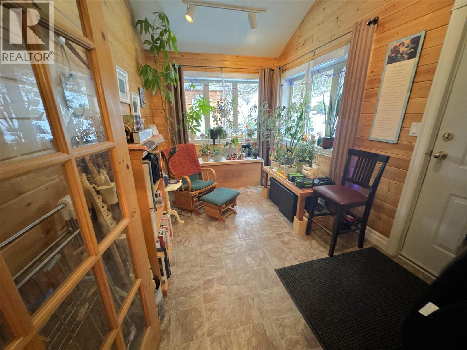 4492 Iron Mountain Road, Merritt