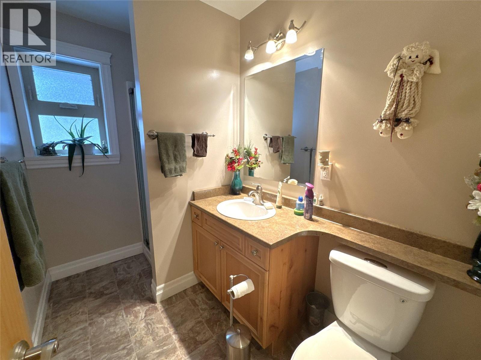 4492 Iron Mountain Road, Merritt