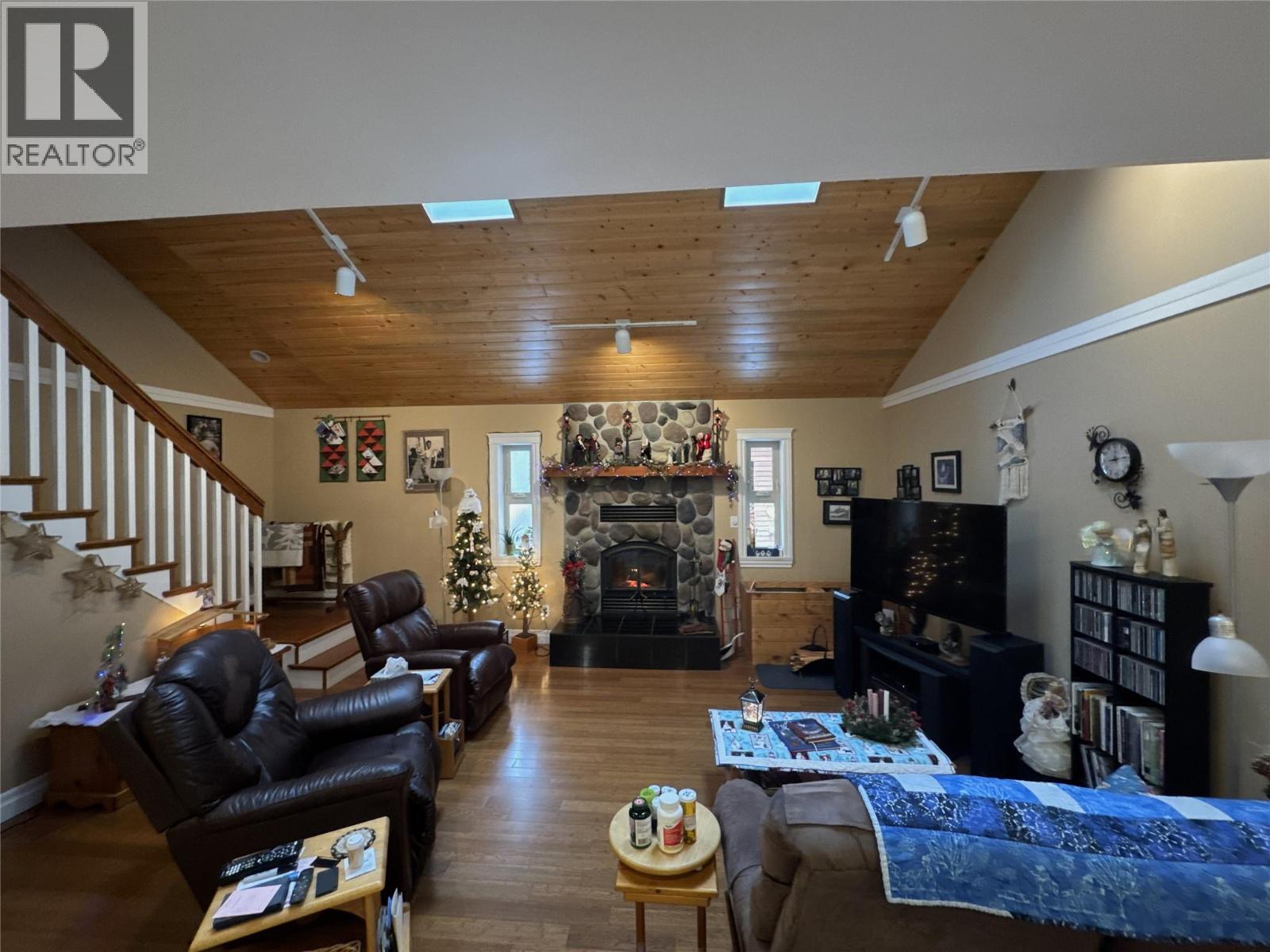 4492 Iron Mountain Road, Merritt