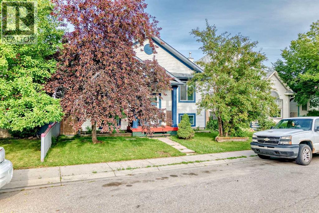 Single Family House Bi-level for Sale in  ERIN MEADOW Way SE Erin Woods Calgary 