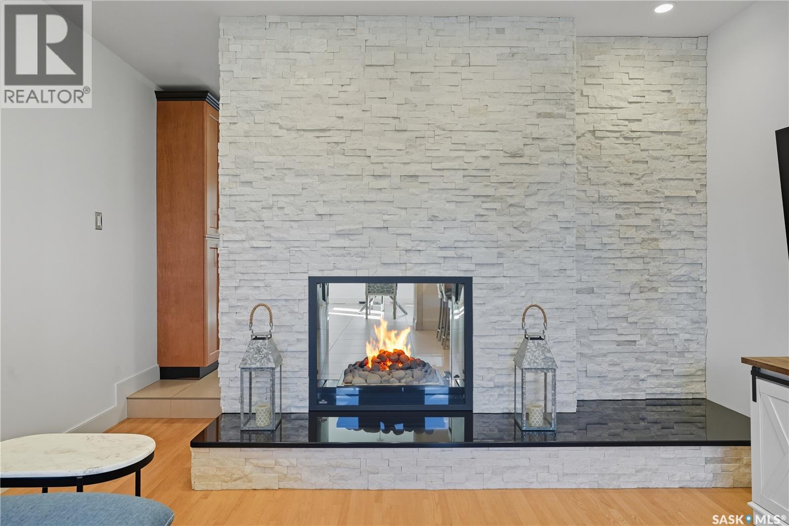 Single Family House 2 Level for Sale in  Leslie PLACE Regina 