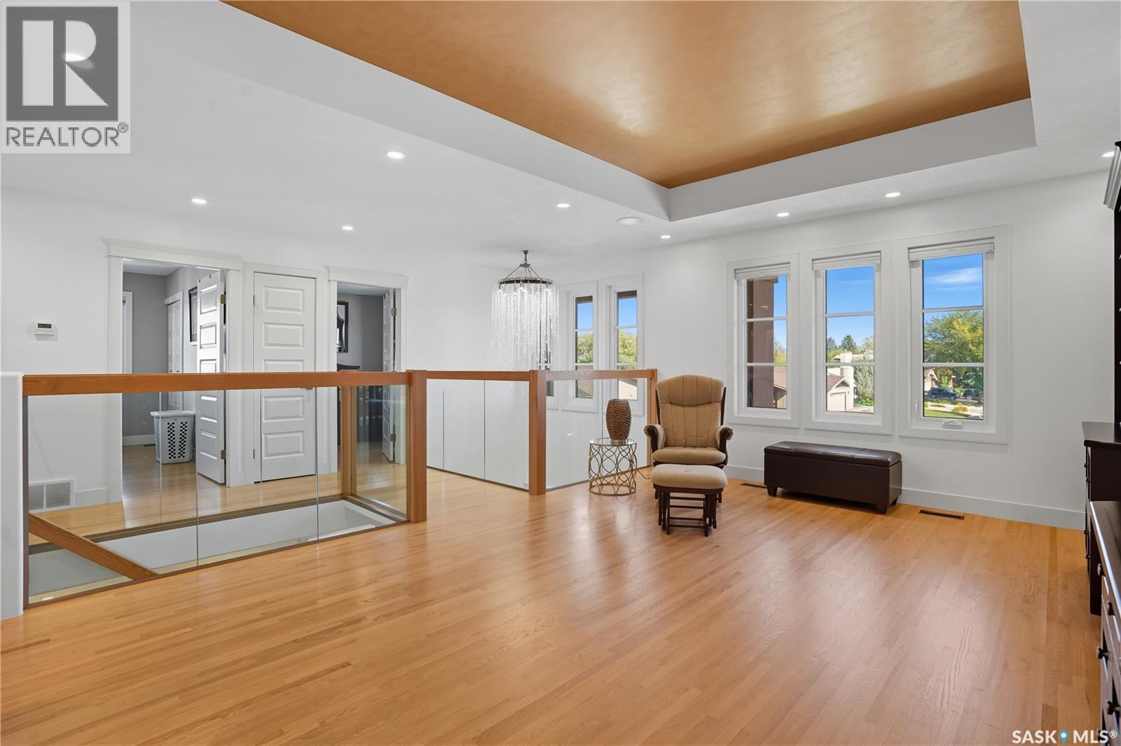 Single Family House 2 Level for Sale in  Leslie PLACE Regina 