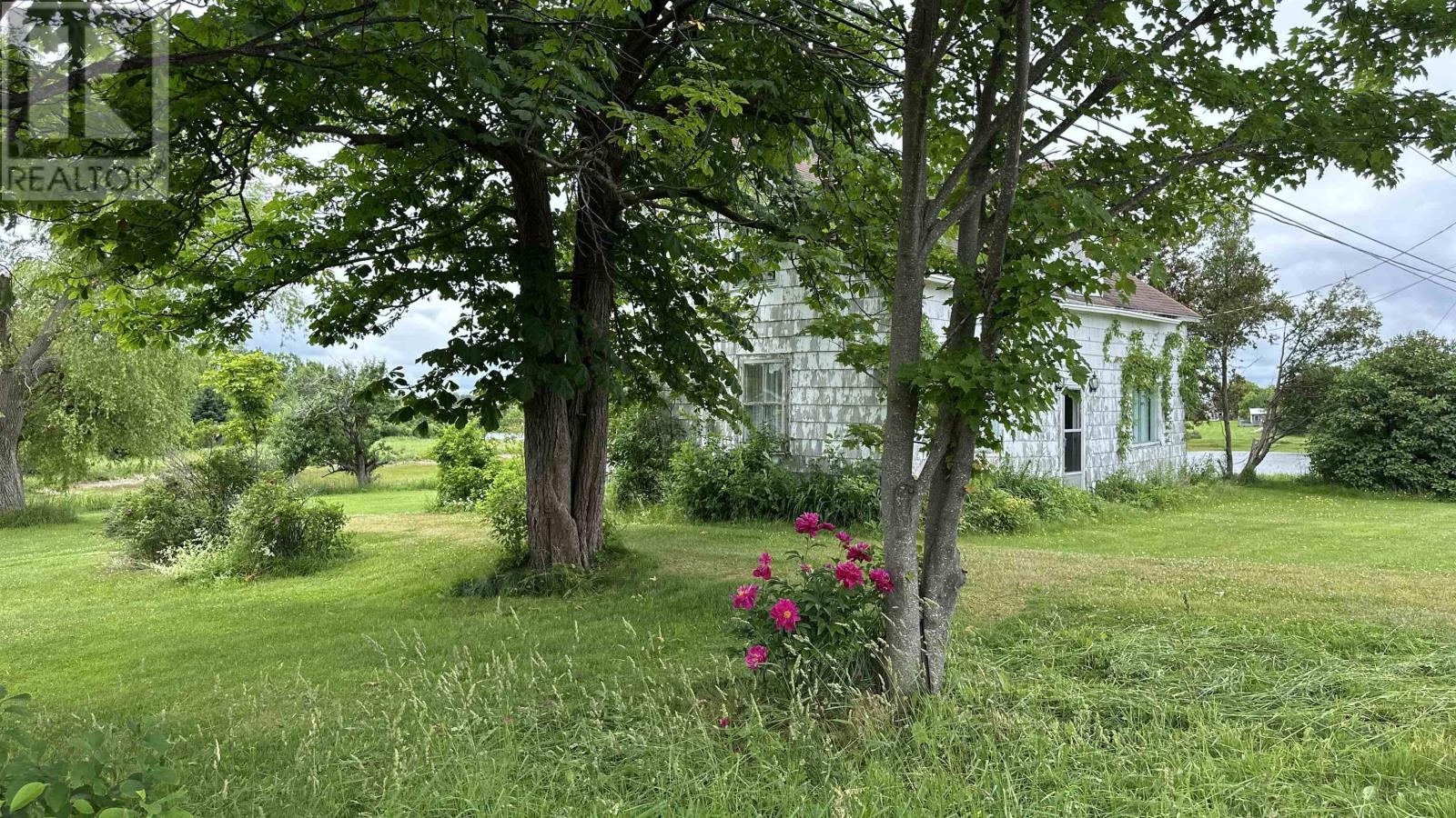 Property 8 of 13 of 80 Irishtown Road