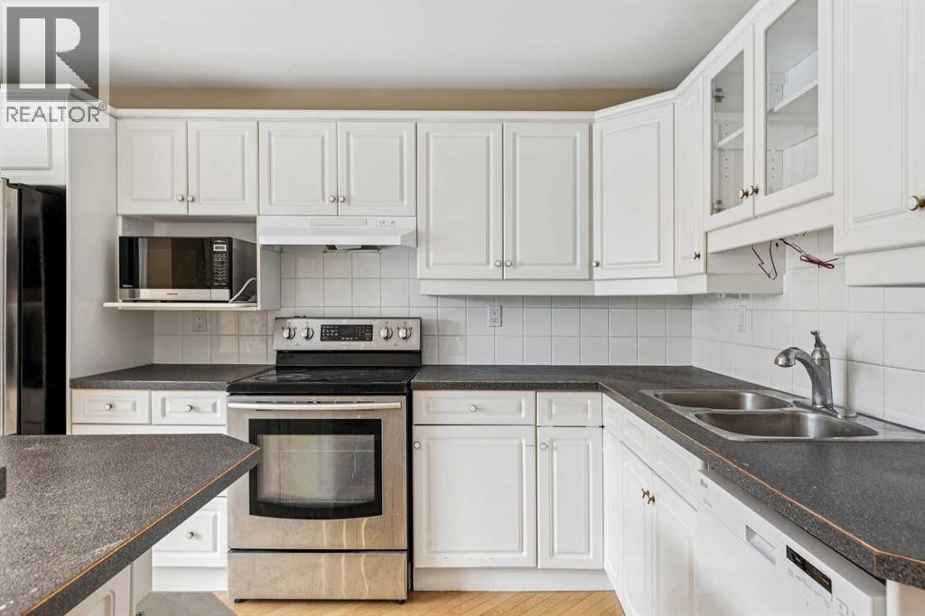 Single Family House Bungalow for Sale in  Riverdale Avenue SW Elbow Park Calgary 